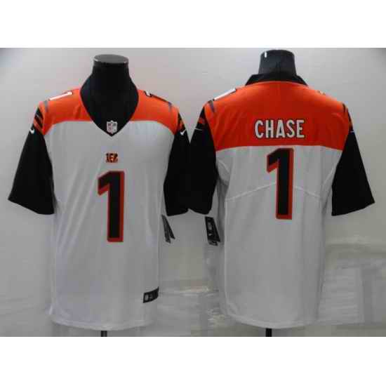 Men Cincinnati Bengals #1 Ja 27Marr Chase White Vapor Untouchable Limited Stitched Jersey