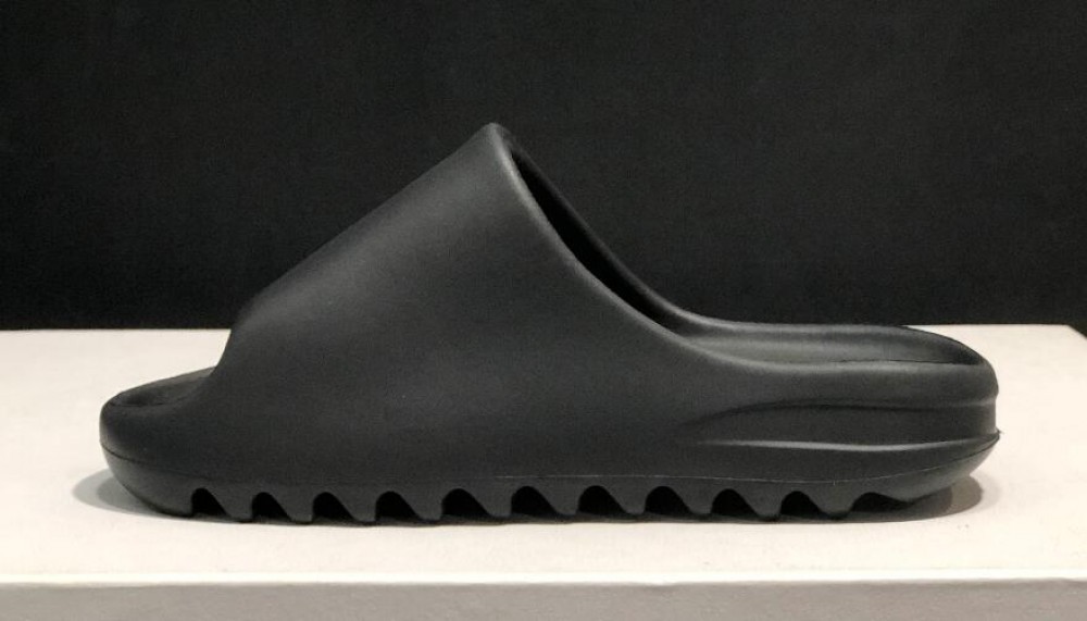 adidas Yeezy Slide Sandals Black FX0495->Yeezy Boost->Sneakers